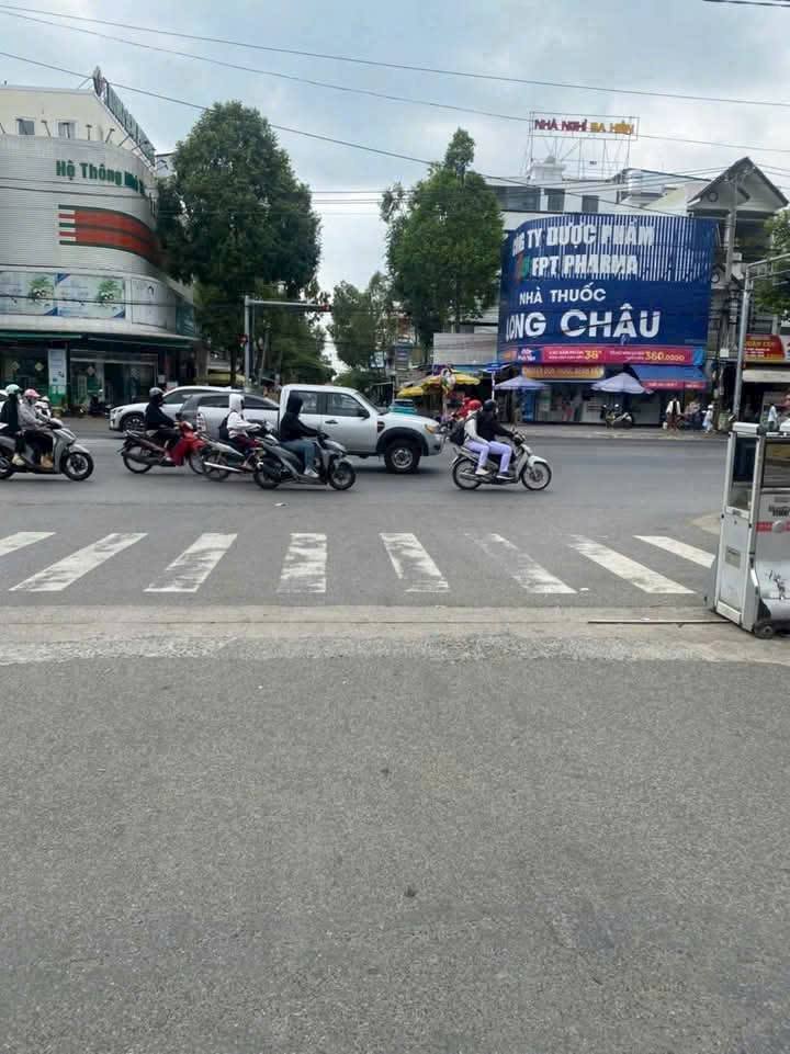 Đất nền mặt tiền đường Xuân Hồng, Cần Thơ 100m² giá 5.1 tỷ - Vị trí đắc địa kinh doanh