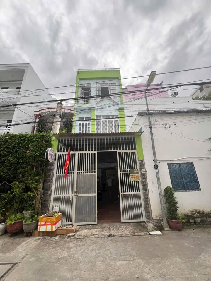 Nhà phố 3 tầng Vĩnh Hải Nha Trang 112m² giá 12.8 tỷ - Cơ hội đầu tư hiếm có gần biển!