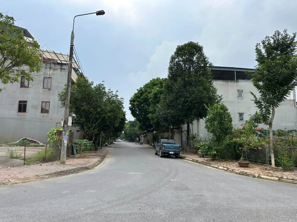 Nhà 3 tầng đẹp đường Đỗ Nhuận, phường Cam Đường, Lào Cai - Giá 3.55 tỷ, sẵn sàng về ở!