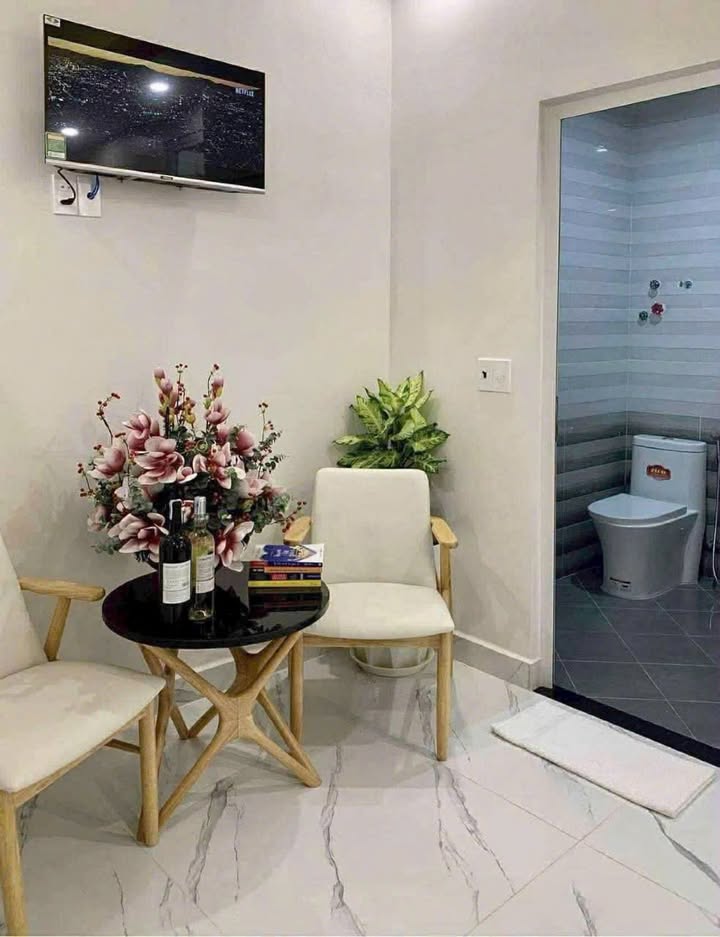 Khách sạn Phan Đình Phùng P2 Đà Lạt 63m² giá 11 tỷ - Đường ô tô tận nơi!