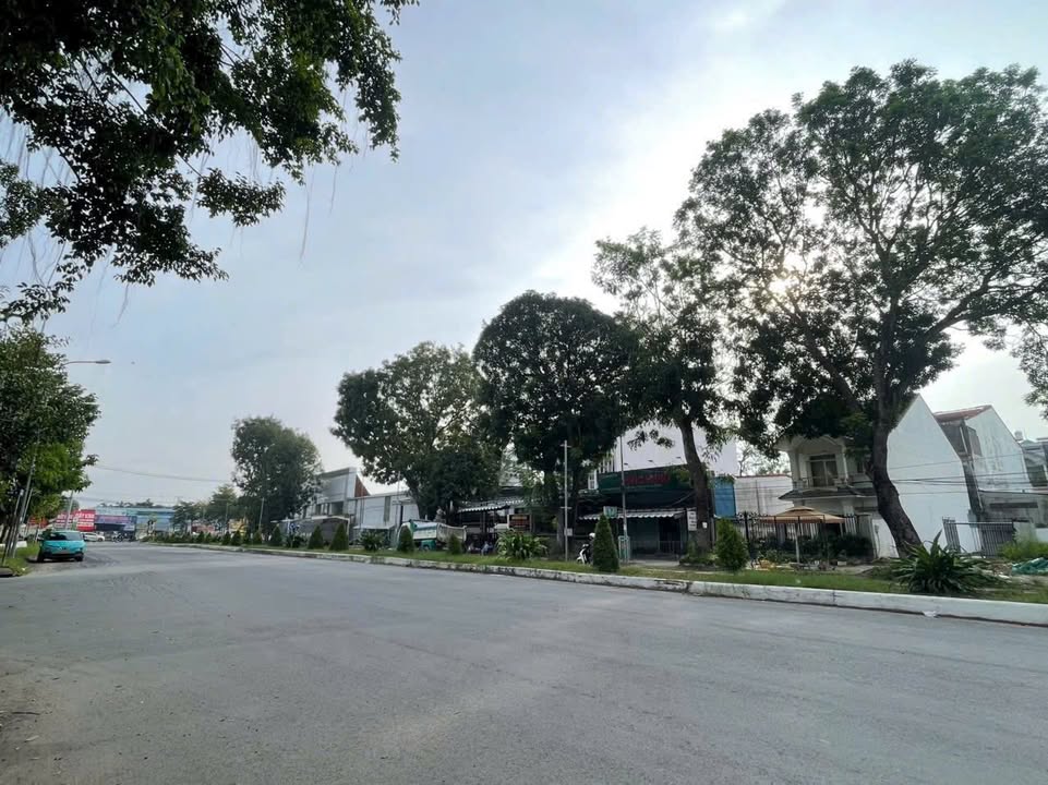 Đất nền đường Lê Trọng Tấn, Cái Răng, Cần Thơ 240m² giá 16.5 tỷ - Pháp lý sổ hồng