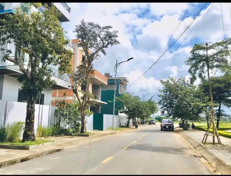 Đất nền KDC Lê Quý Đôn Quảng Ngãi 90m² giá 2 tỷ - View công viên thoáng mát!