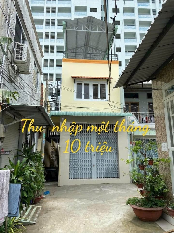 Nhà bán đường Huỳnh Bá Chánh, Bình Chánh 79m² - Sổ hồng riêng, giá 3.3 tỷ!