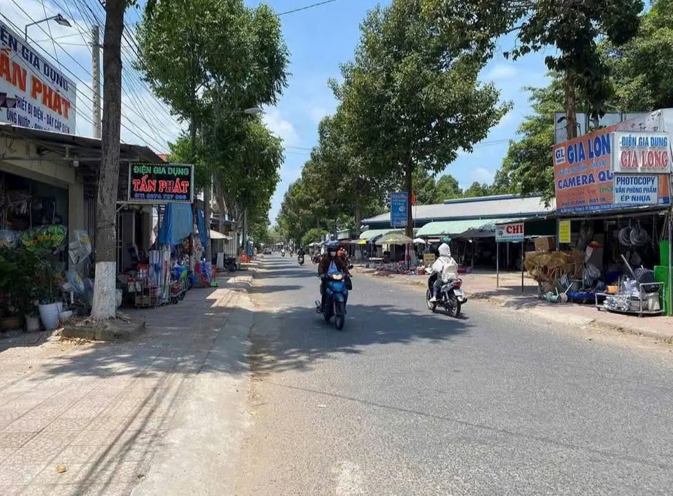 Đất nền mặt tiền kinh doanh Tân Hạnh, Vĩnh Long 85m² giá 2.45 tỷ - Sổ đỏ chính chủ!