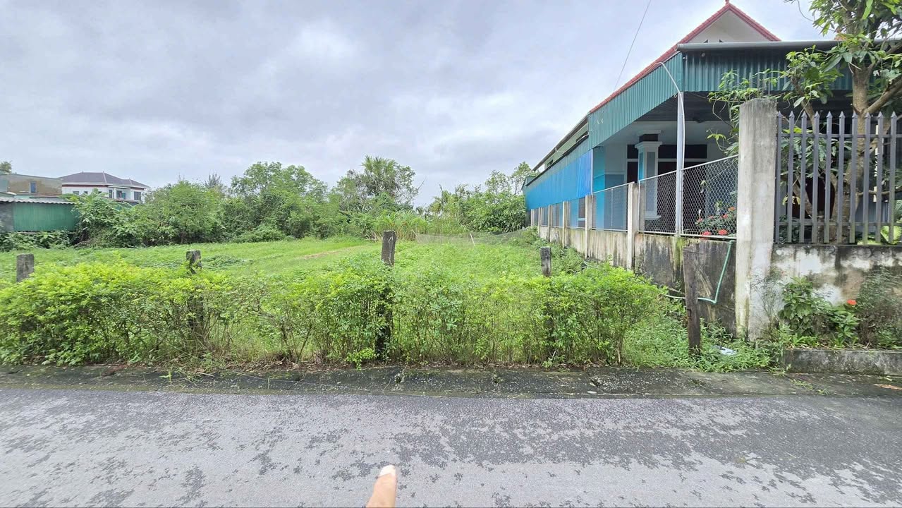 Đất thổ cư Thạch Bình, Thạch Hà 239m² giá 2.3 tỷ - Đường thông thoáng tiện ích xung quanh!