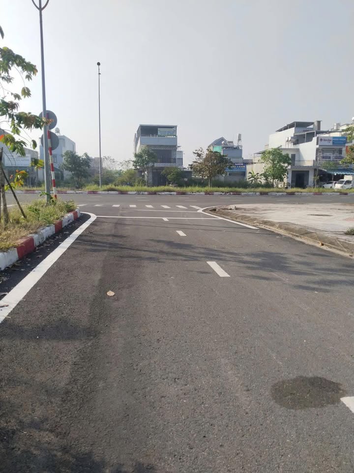 Đất tái định cư Lộc An Long Thành 135m² giá 5.2 tỷ - Tiềm năng đầu tư cao!