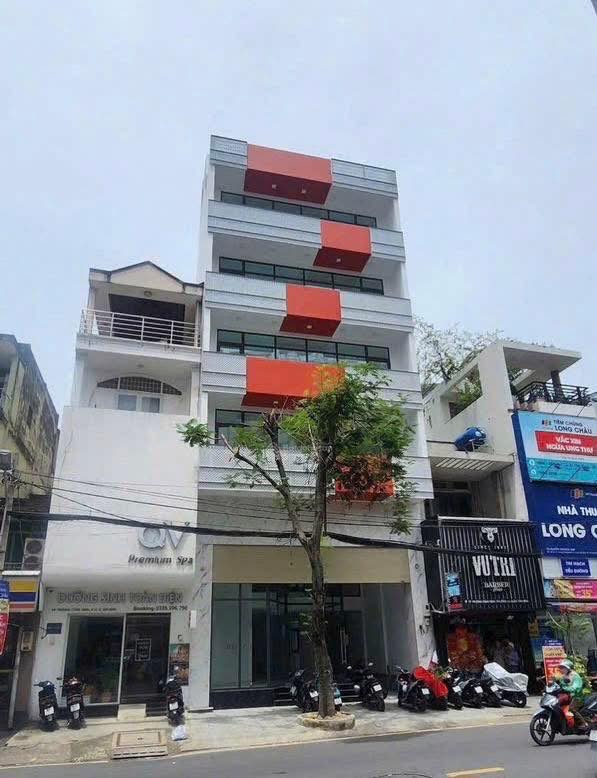 Toà nhà mặt tiền Trương Công Định, Tân Bình 123m² - Thích hợp làm văn phòng công ty, spa cao cấp