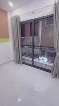 Nhà hẻm 1052 Lạc Long Quân, Tân Bình 18m² giá 3.45 tỷ - Vị trí đắc địa gần sân bay!