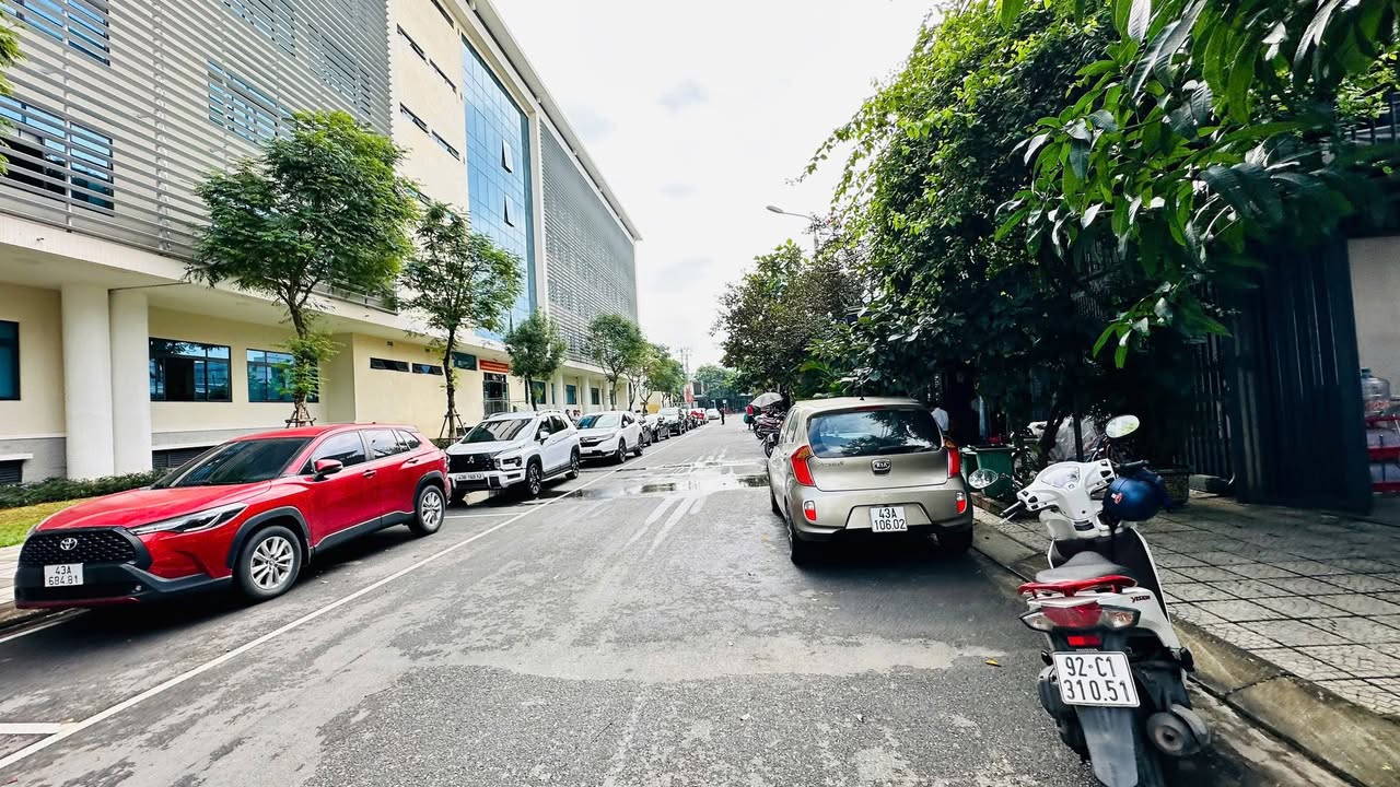 Nhà bán mặt tiền Cồn Dầu 8, Hòa Xuân 100m² giá 8 tỷ - Sẵn nhà C4