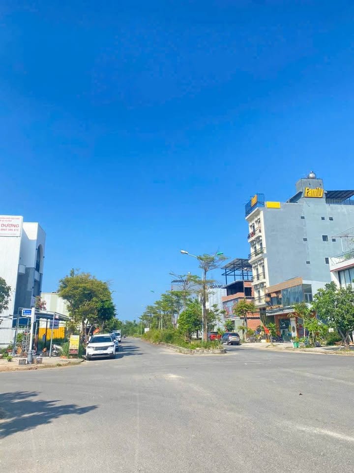 Đất nền kinh doanh Đà Nẵng 222m² giá 11.2 tỷ - Vị trí đắc địa, hướng Đông