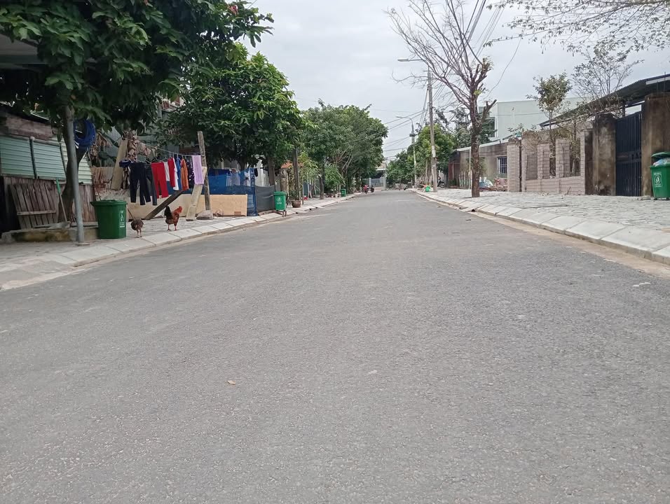 Đất bán Hòa Liên, Đà Nẵng 110m² giá 2.7 tỷ - Vị trí đẹp, dân cư đông đúc!