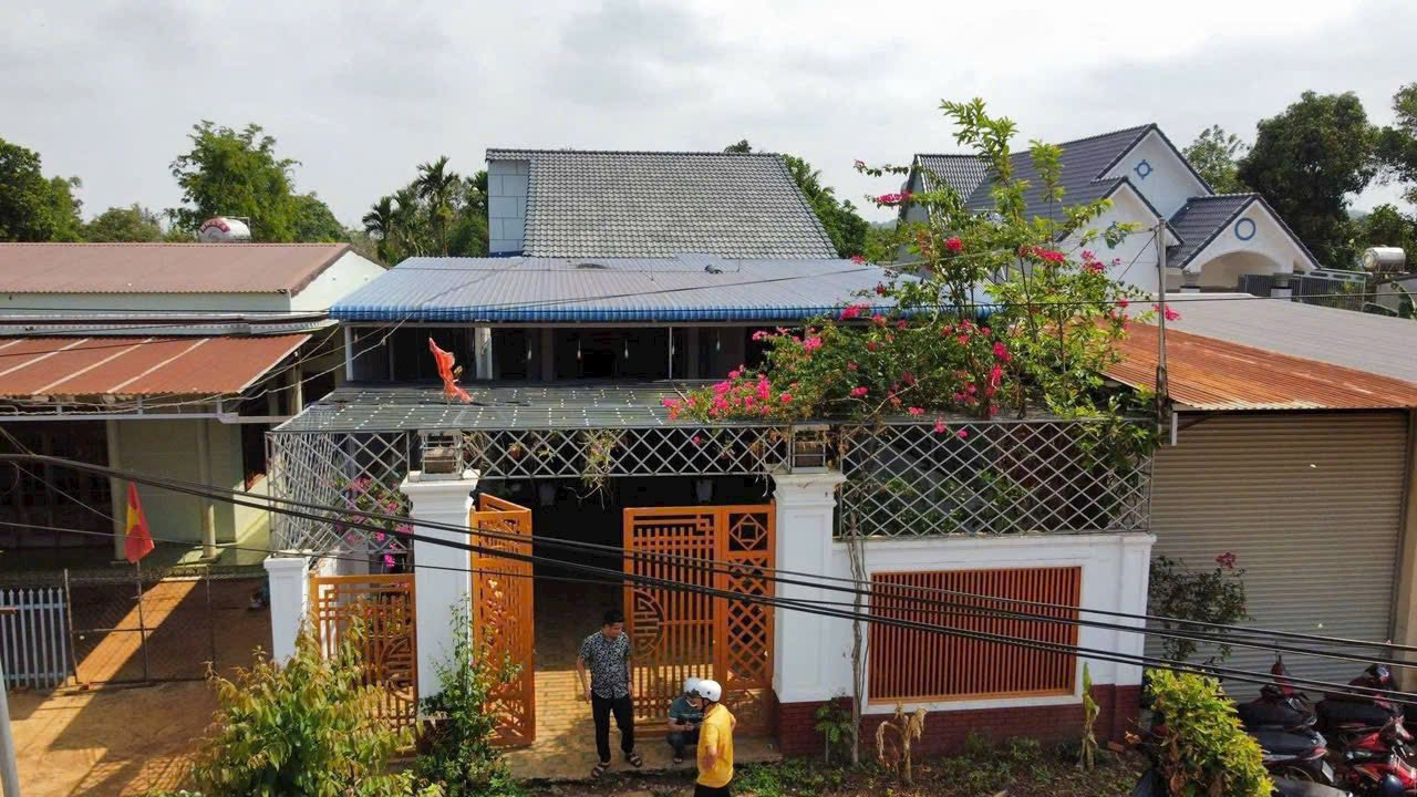 Nhà mặt tiền Y Wang, Phường Ea Kao, 600m² giá 4.9 tỷ - Thiết kế hiện đại, tiện kinh doanh!