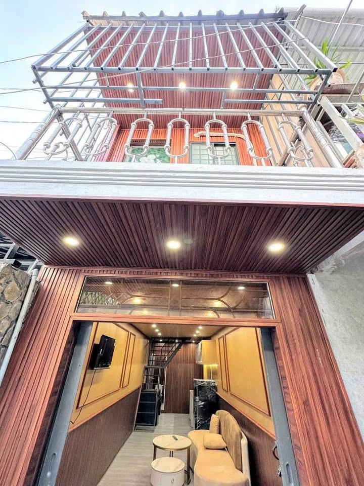 Nhà trệt lầu hẻm 108-114 CMT8, Cái Khế, 22m² giá 1.35 tỷ - Giảm ngay 100 triệu!