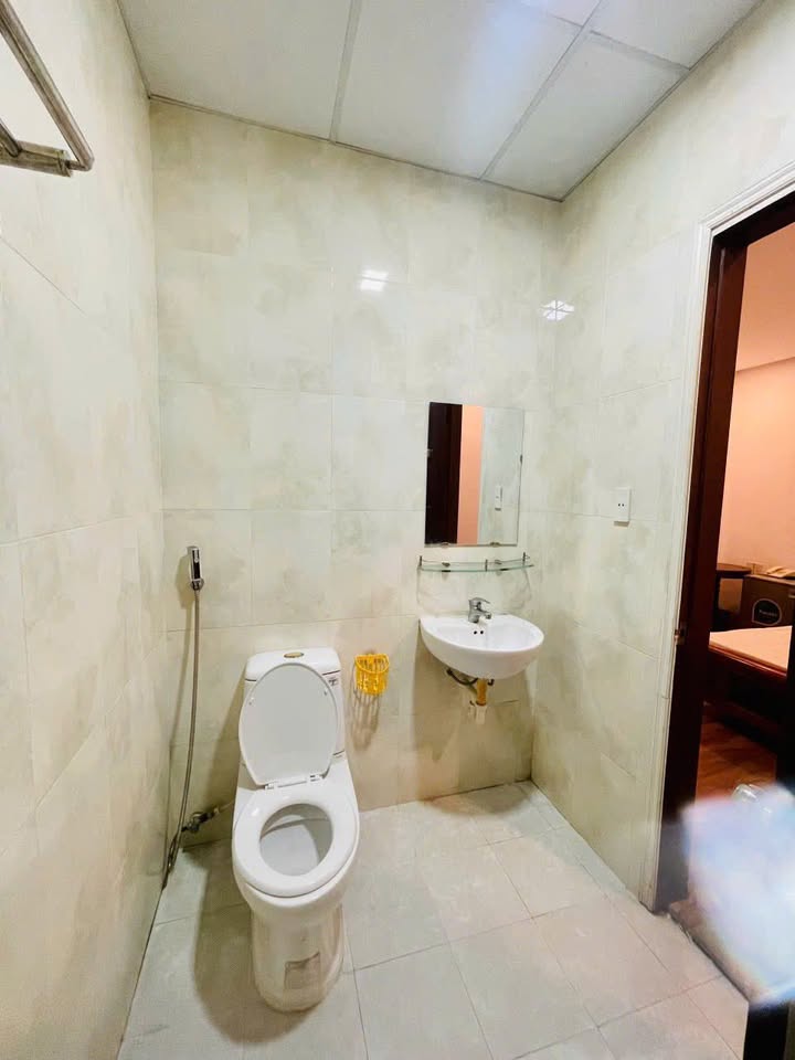 Phòng cho thuê tại An Thượng, Đà Nẵng 35m² giá 3.7 triệu - Trống ngay, gần biển!