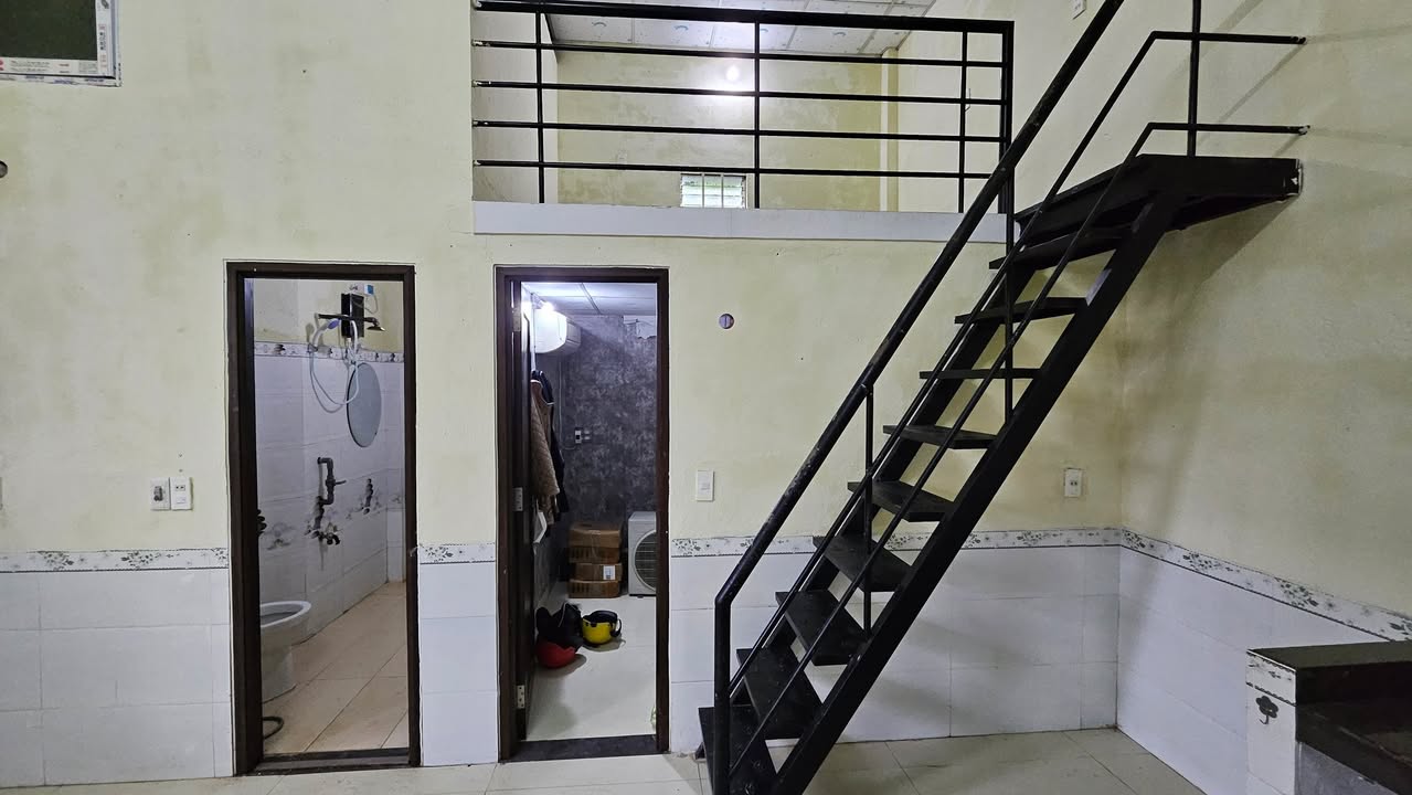 Phòng trọ cho thuê tại 1080 Trường Chinh, Đà Nẵng - Giá 3.3 triệu, tiện nghi đầy đủ!