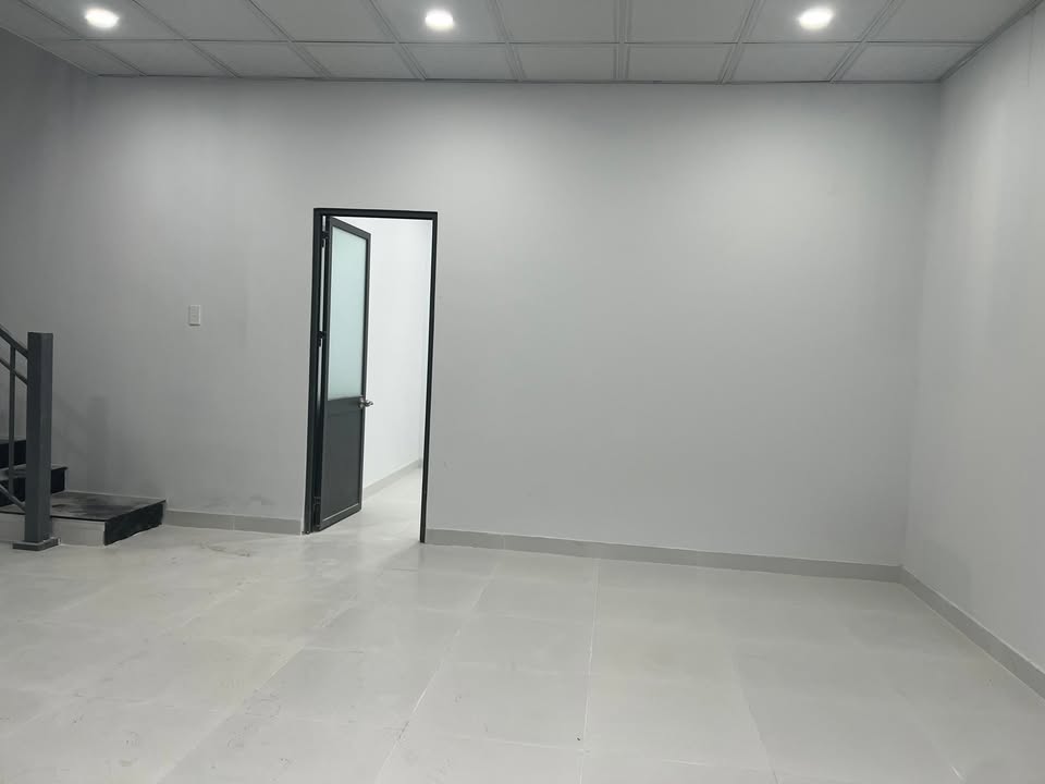 Nhà phố Thủ Đức 50m² giá 1.8 tỷ - Nhà mới sạch đẹp, sẵn sàng vào ở!