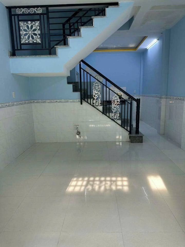 Nhà nguyên căn đường Hàng Tre, phường Long Thạnh Mỹ, 80m² giá 1.35 tỷ - Cơ hội đầu tư hấp dẫn!