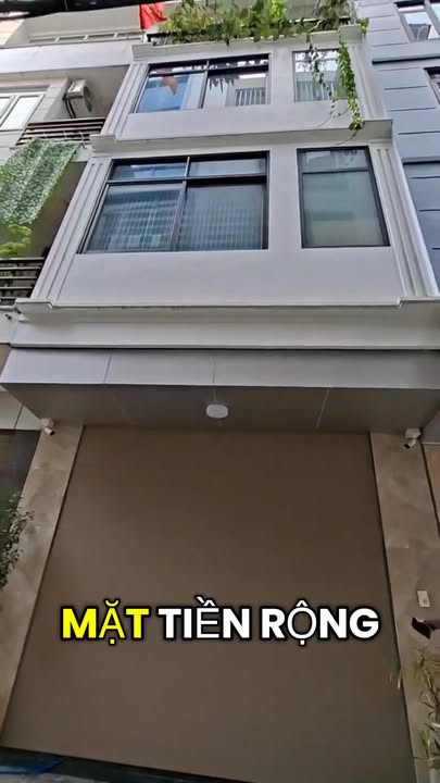 Nhà mặt phố Âu Cơ Tây Hồ 50m² giá 12.8 tỷ - Ô tô tránh thoải mái!