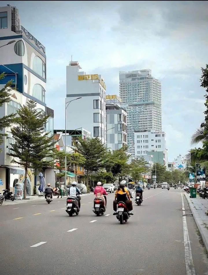 Bán nhà mặt tiền Xuân Diệu, Quy Nhơn 123m² giá 36.9 tỷ - Vị trí đắc địa kinh doanh sầm uất!