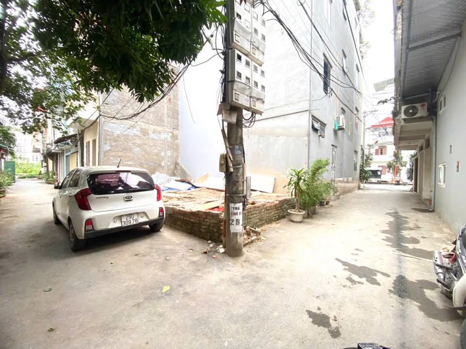 Đất nền Đại Mỗ, Nam Từ Liêm 38m² giá 9 tỷ - Lô góc 2 mặt ngõ thông!