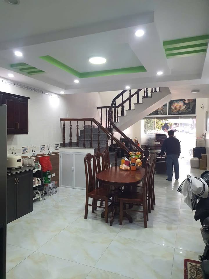 Nhà mặt đường Bạch Mai, quận An Dương, 79m² giá 6.8 tỷ - Cơ hội kinh doanh tuyệt vời!
