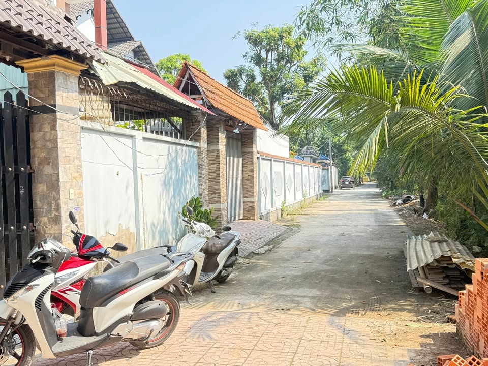 Nhà cấp 4 Bình Nhâm 175m² giá 4.25 tỷ - Sân rộng thoáng mát, ô tô vào tận nhà!