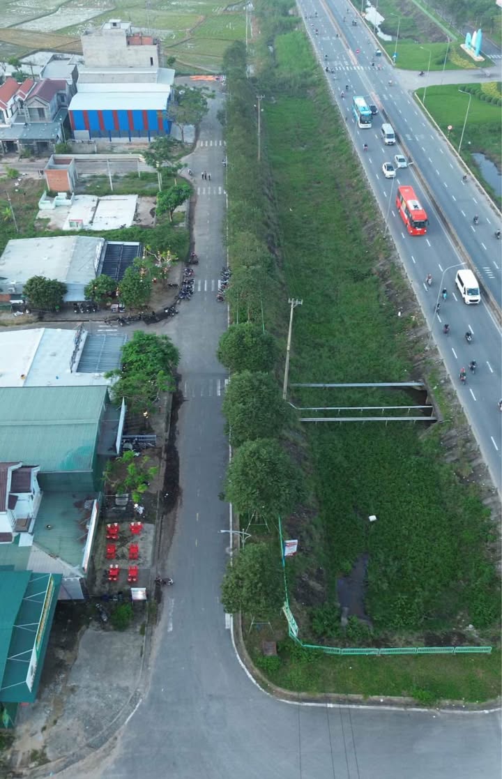 Đất nền Tịnh Phong, Sơn Tịnh 140m² giá 2 tỷ - Lô góc kinh doanh tiềm năng!