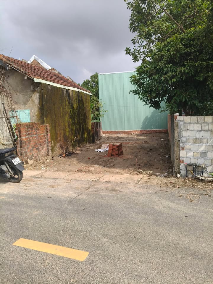 Đất nền Hòa Tiến Đà Nẵng 97m² giá 1.8 tỷ - Mặt tiền đường nhựa 8m