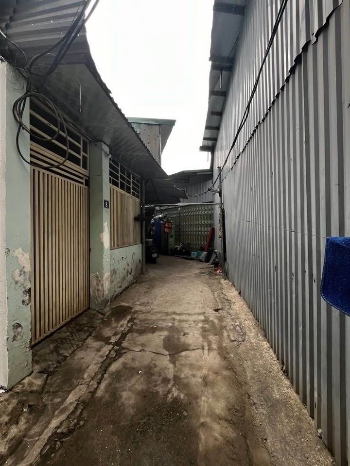 Nhà C4 Hoàng Hoa Thám, Ba Đình 52m² giá 2.8 tỷ - Sẵn sàng ở ngay!