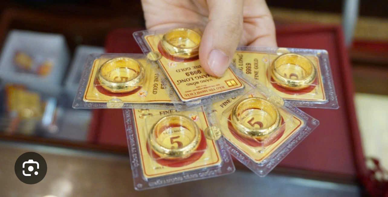 Nhà riêng Phú Nhuận 37m² giá 7.89 tỷ - Hẻm xe hơi tới nhà!