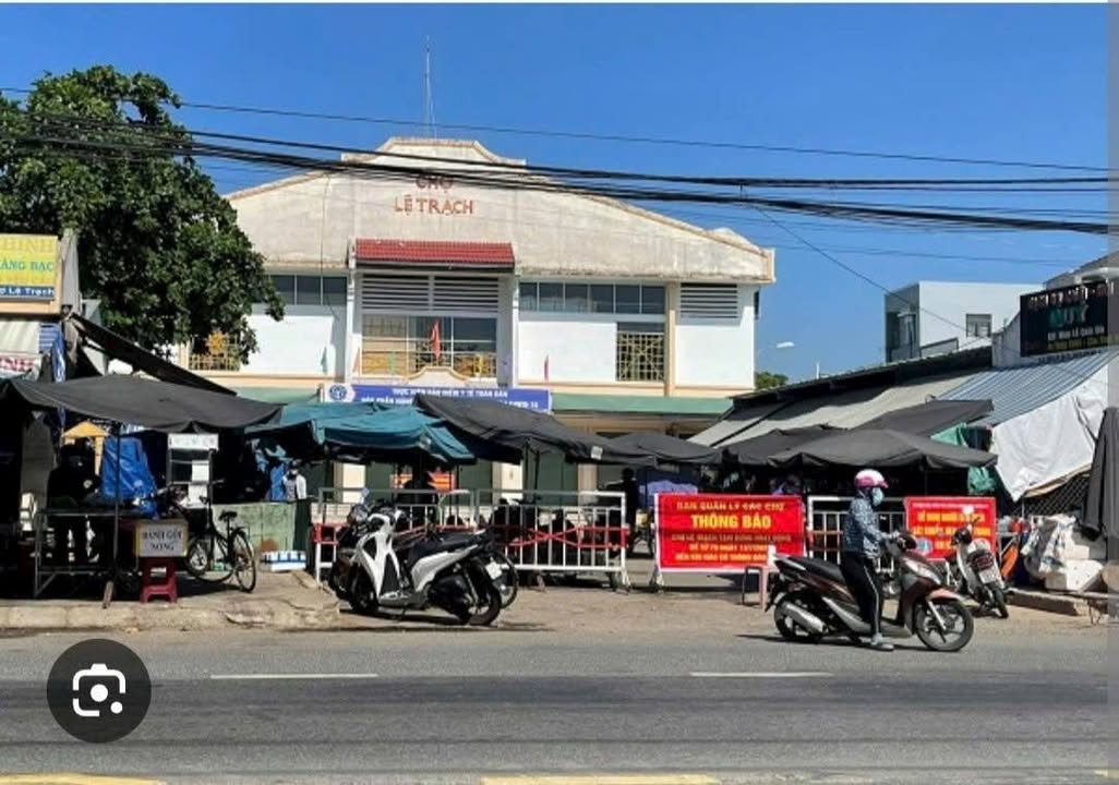 Nhà 2 tầng Hòa Tiến 110m² giá 3 tỷ - Kiệt ô tô thông thoáng, gần chợ!