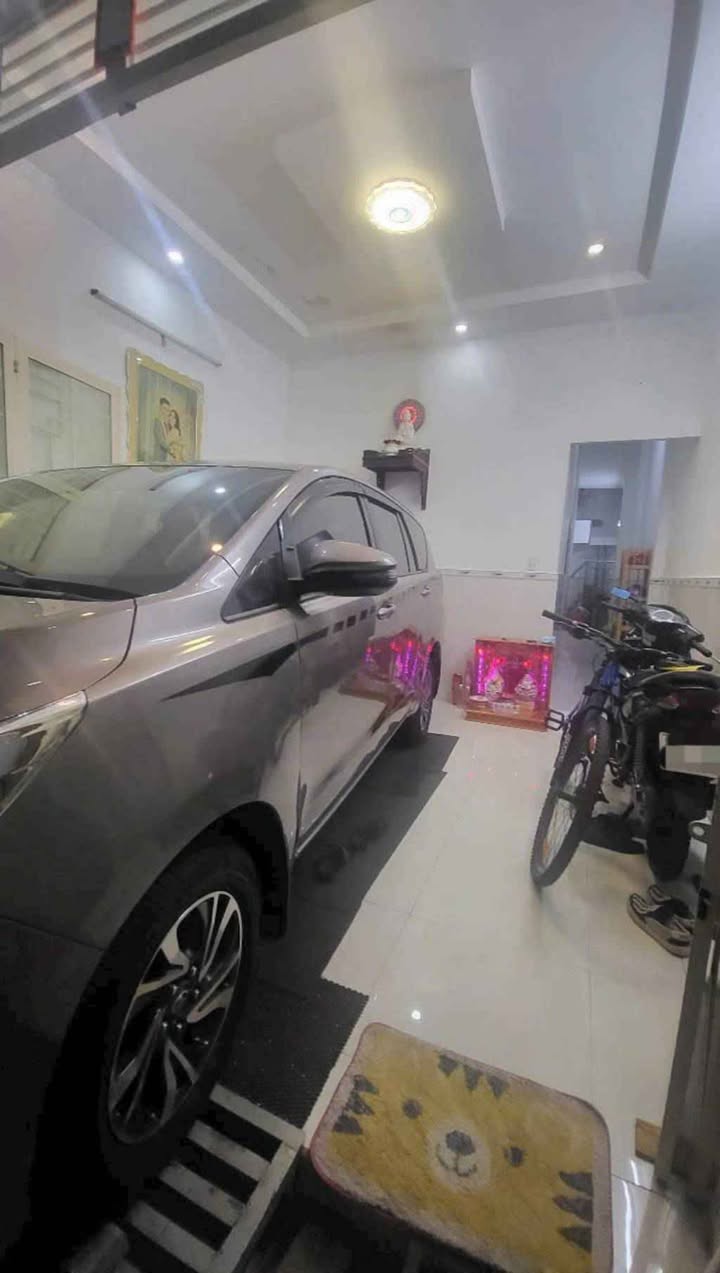 Nhà phố quận 8 đường Phạm Hùng 66m² - Không gian sống thoải mái cho gia đình!