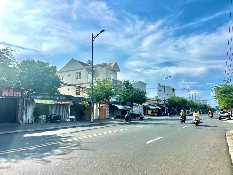 Đất mặt tiền Nguyễn Hữu Cảnh, Rạch Dừa, 120m² - Tiềm năng kinh doanh vượt trội!