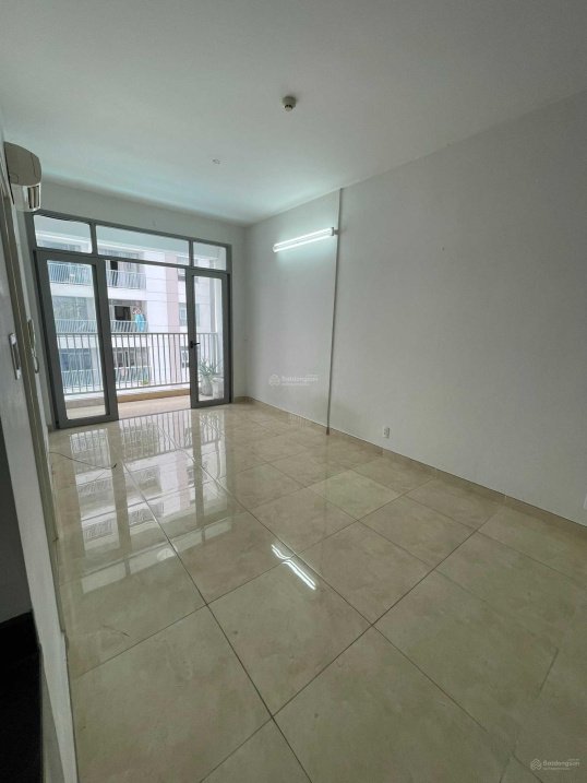 Căn hộ Luxcity quận 7 73m² giá 4.2 tỷ - Sổ đỏ chính chủ, xem ngay!