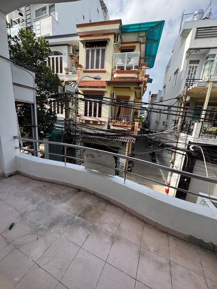 Nhà riêng đường Phan Huy Ích, quận Tân Bình 64m² giá 7.3 tỷ - Căn duy nhất, HXH rộng rãi!