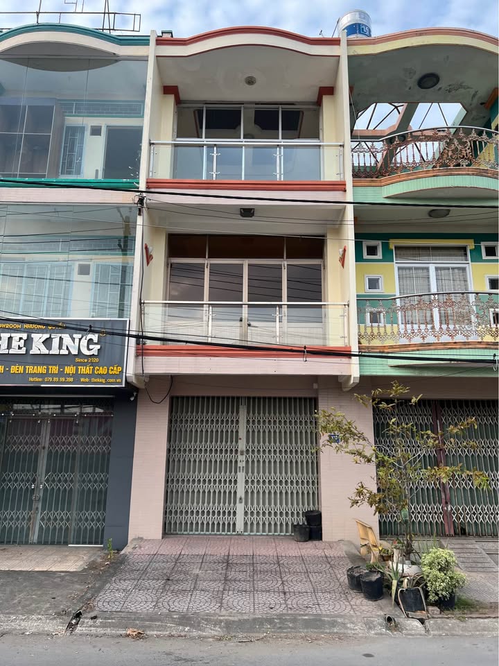 Nhà phố 3 tầng Mỹ Phú, Đồng Tháp 64m² giá 3 tỷ - Chính chủ cần bán gấp!