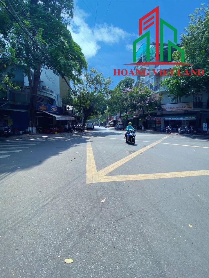 Nhà góc 2 mặt tiền đường Trần Phú, Buôn Ma Thuột 50.39m² giá 12.9 tỷ - Tiềm năng kinh doanh lớn!