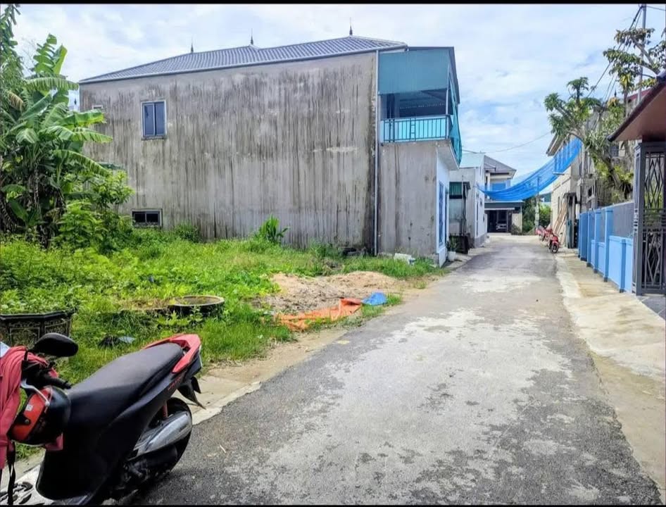 Đất nền Thạch Linh Hà Tĩnh 100m² giá 1.6 tỷ - Đường thông thoáng, hướng Tây Nam!