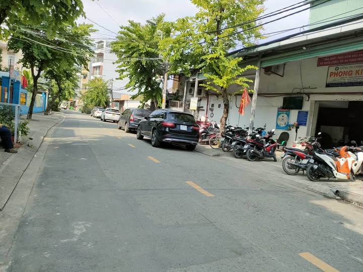 Nhà cấp 4 đường Lê Văn Thịnh Thủ Đức 86m² giá 7.8 tỷ - Tiềm năng kinh doanh cao