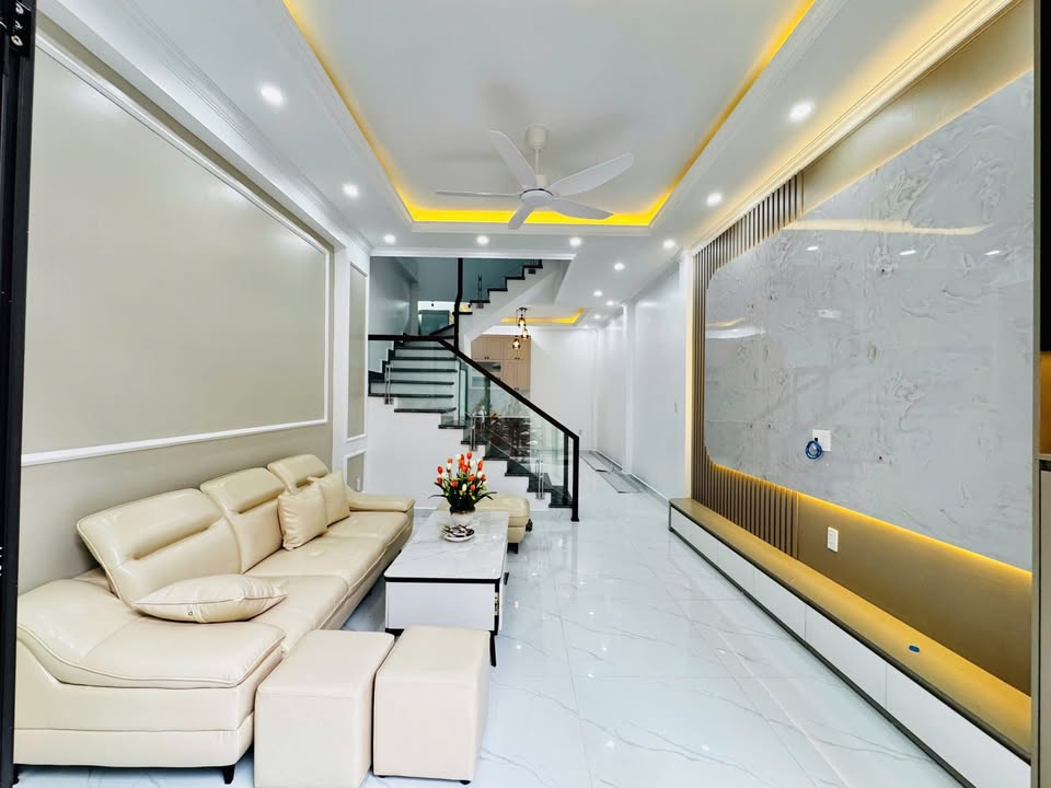 Nhà phố Miếu 2 Xã, Lê Chân 43m² giá 3.8 tỷ - Xây mới, hướng TTT