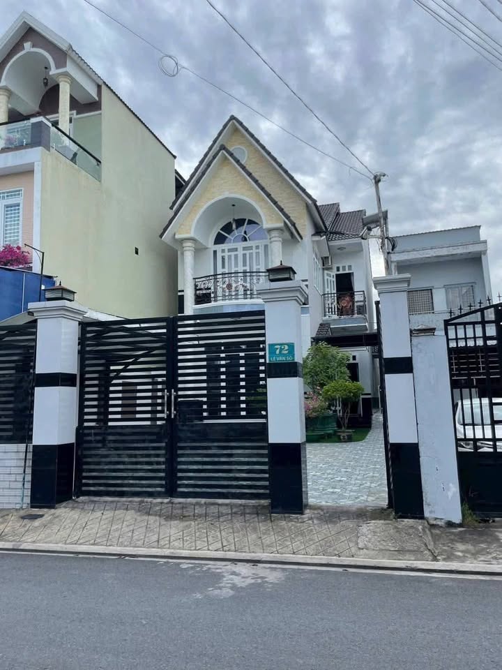 Nhà mặt tiền Lê Văn Sô, Bình Thủy, Cần Thơ 297.5m² giá 9 tỷ - Đầu tư sinh lời hấp dẫn!