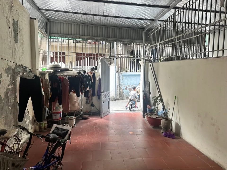 Nhà riêng đường Chu Huy Mân, Phúc Đồng, 95m² giá 12 tỷ - Vị trí thoáng đãng, gần hồ!