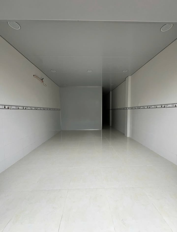 Nhà cho thuê Lái Thiêu 76m² giá 6 triệu - Nhà mới xây, mặt tiền đường!