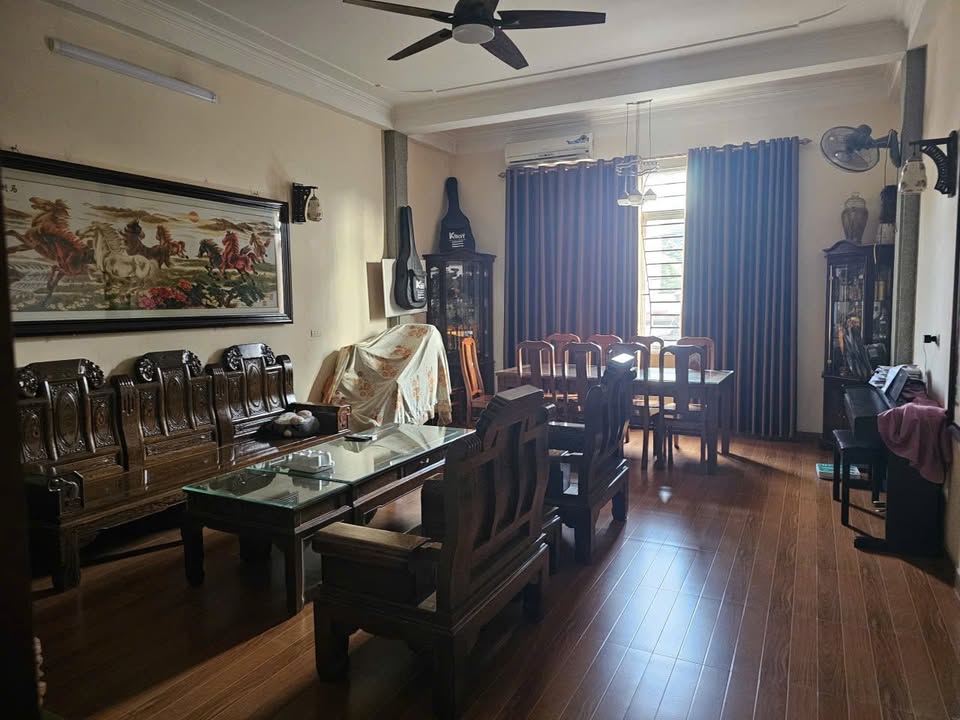 Bán nhà 4.5 tầng đường Nguyễn Cao 64.2m² giá 13 tỷ - Đầu tư sinh lời tại vị trí đắc địa!