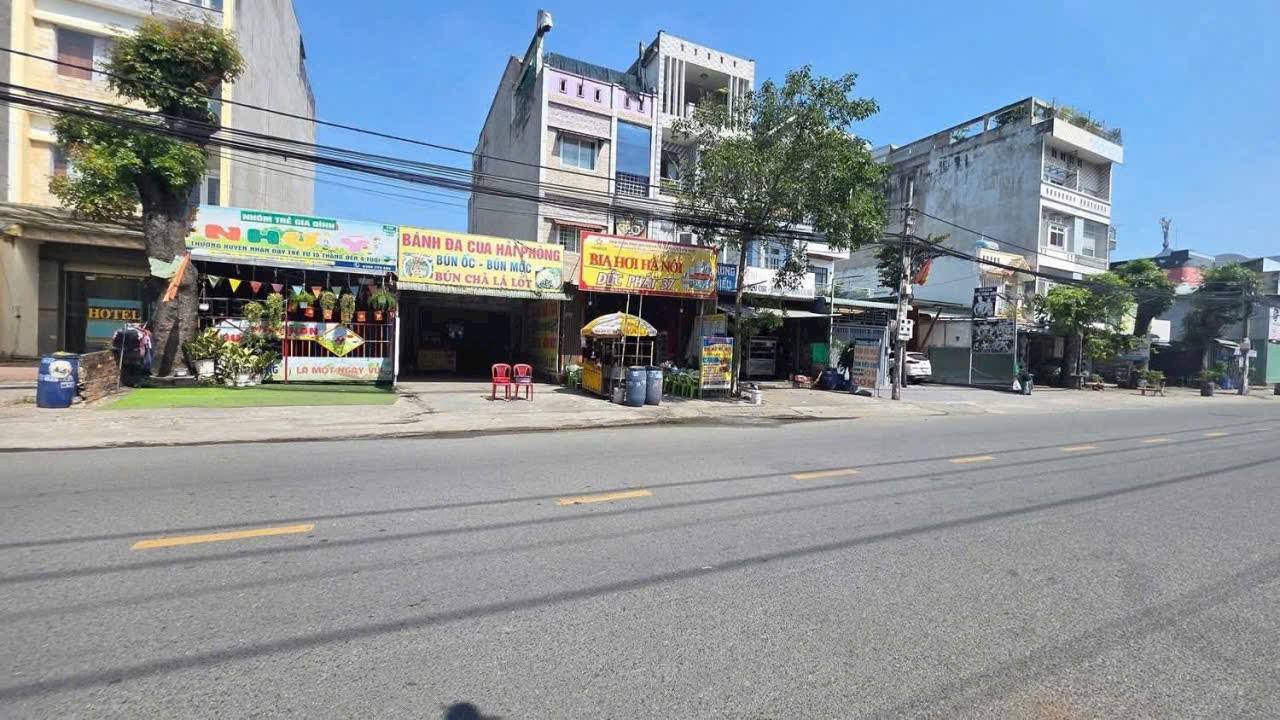 Nhà cấp 4 Dĩ An 90m² giá 5.9 tỷ - Vị trí kinh doanh sầm uất!