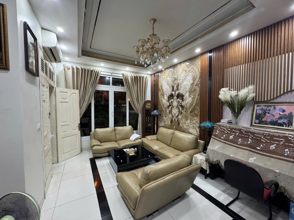 Biệt thự góc siêu đẹp phố Ô Đồng Lầm, Đống Đa, 94m², giá 21 tỷ - Đầu tư sinh lời hấp dẫn!