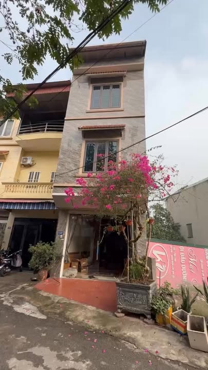 Nhà cho thuê 3 tầng tại Hàm Nghi, Việt Trì - Sẵn sàng vào ở ngay!