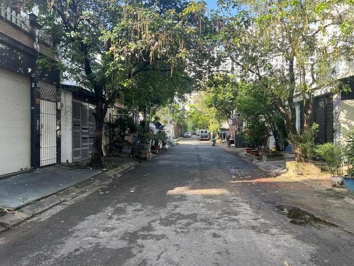 Đất nền Thủ Đức 270m² giá 65.7 tỷ - Đầu tư sinh lời cao!