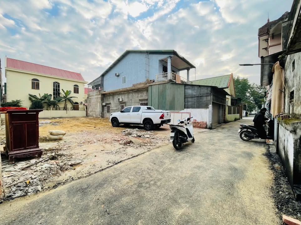 Đất nền Khối 12, phường Hà Huy Tập, 75.7m² giá 4.35 tỷ - Vị trí trung tâm lý tưởng!