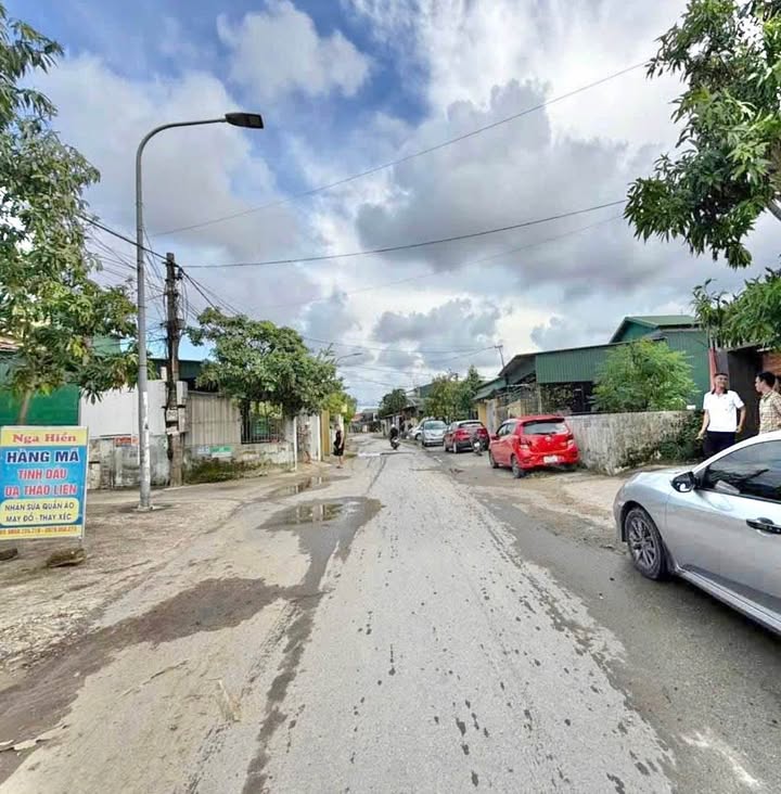 Đất mặt đường Nguyễn Xuân Linh, Đông Vĩnh 196m² giá 5 tỷ - Tiềm năng phát triển kinh doanh!